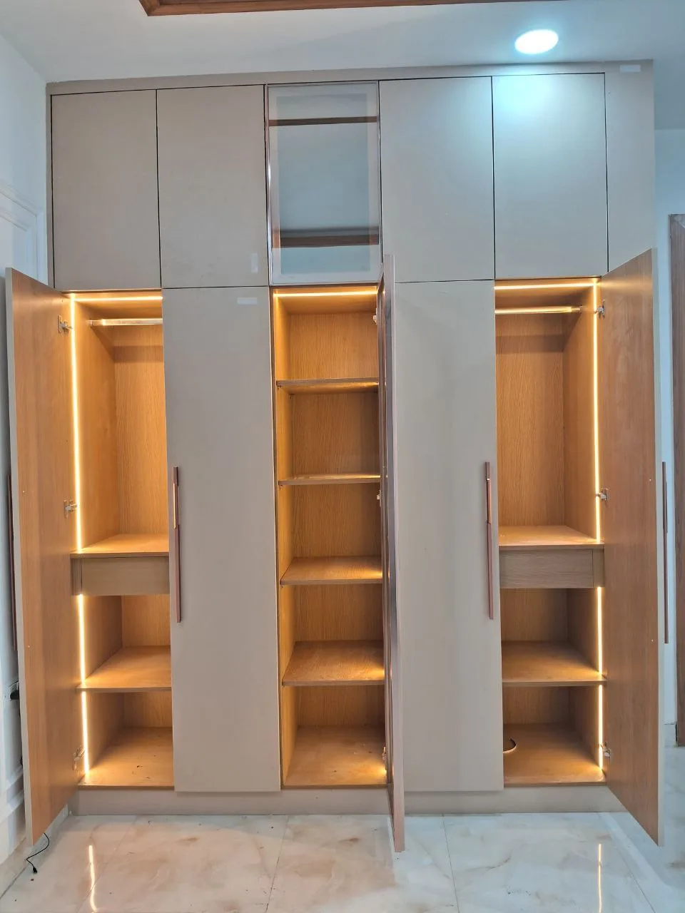 B BLOCK construction photo